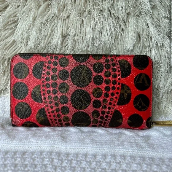 RARE Louis Vuitton x Yayoi Kusama • Zippy Wallet - Picture 2 of 5